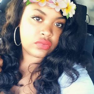 Meet your Posher, Shandae